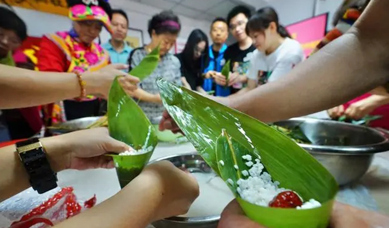 亞運(yùn)村民族園社區(qū)舉辦端午志愿服務(wù)分享活動