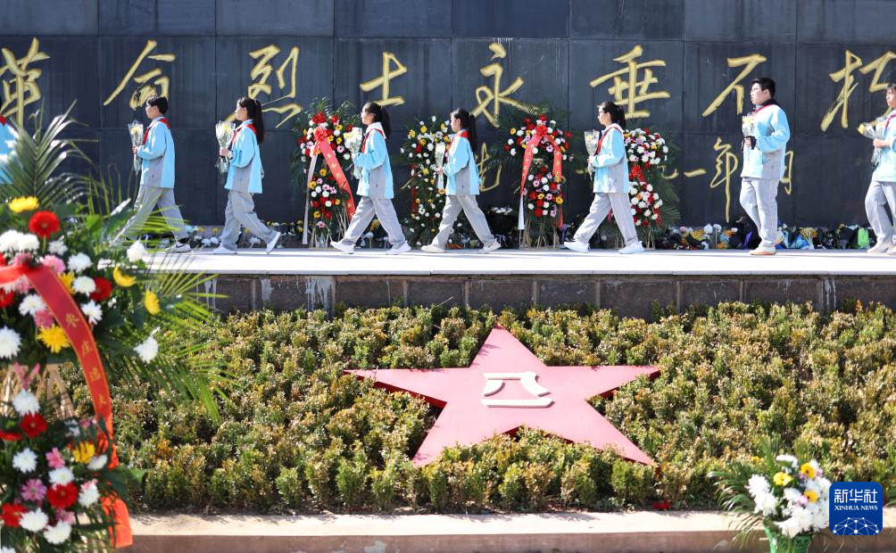 清明祭掃緬懷革命先烈